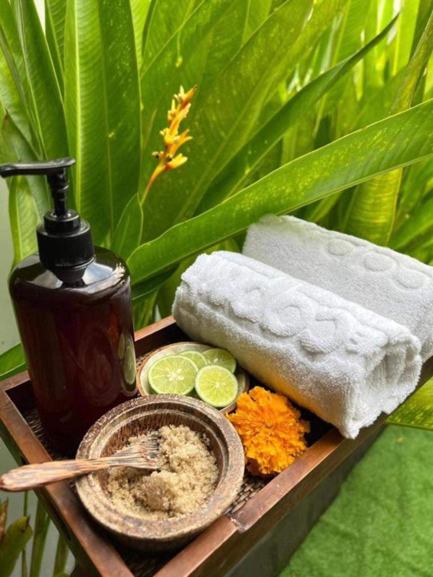 The Capital Hotel And Resort Seminyak Екстериор снимка