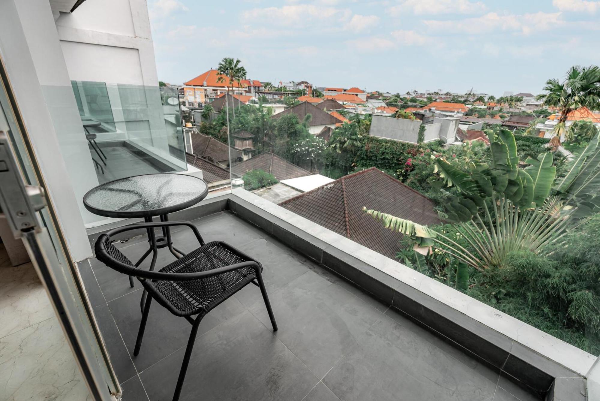 The Capital Hotel And Resort Seminyak Екстериор снимка