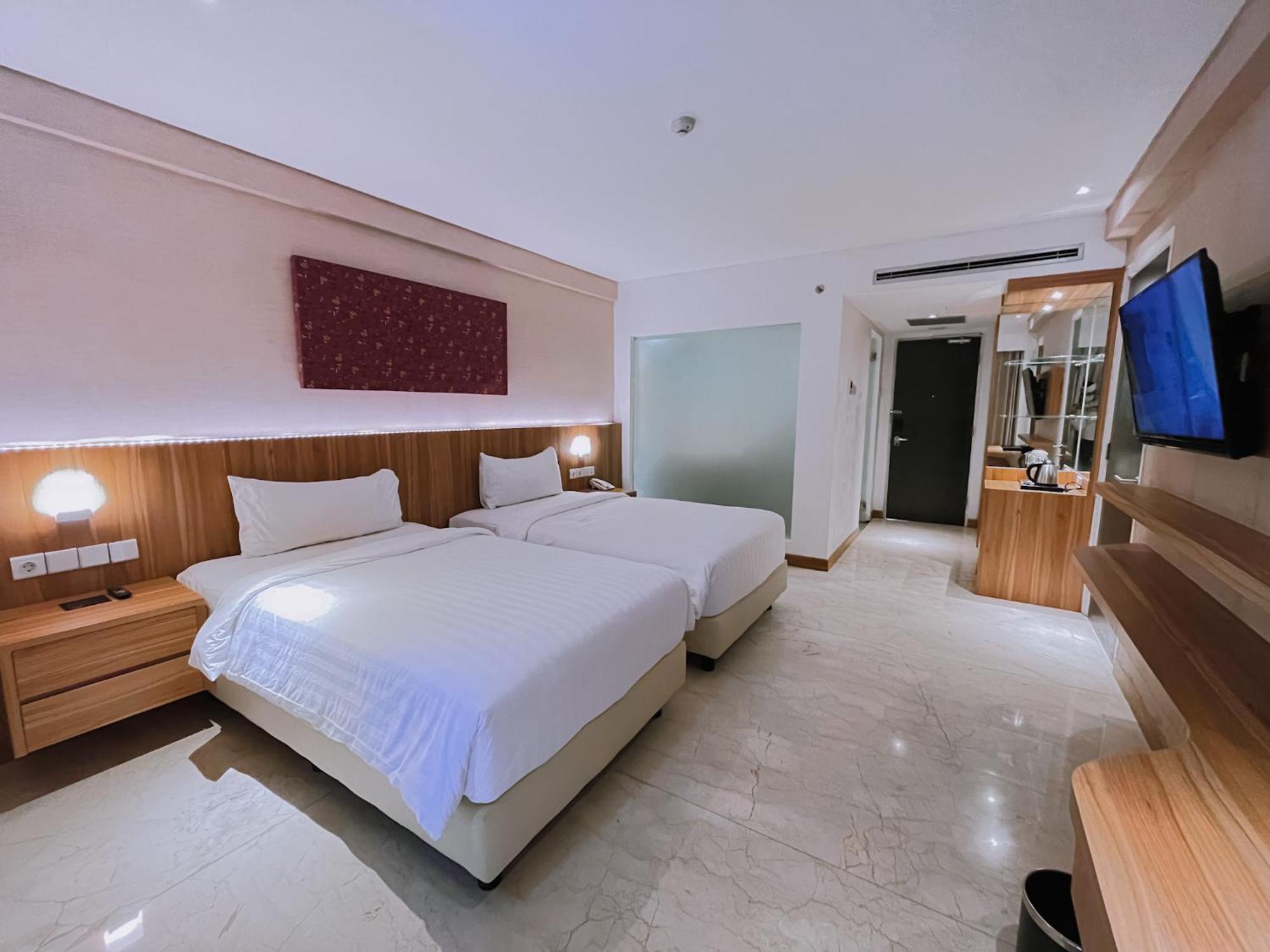 The Capital Hotel And Resort Seminyak Екстериор снимка
