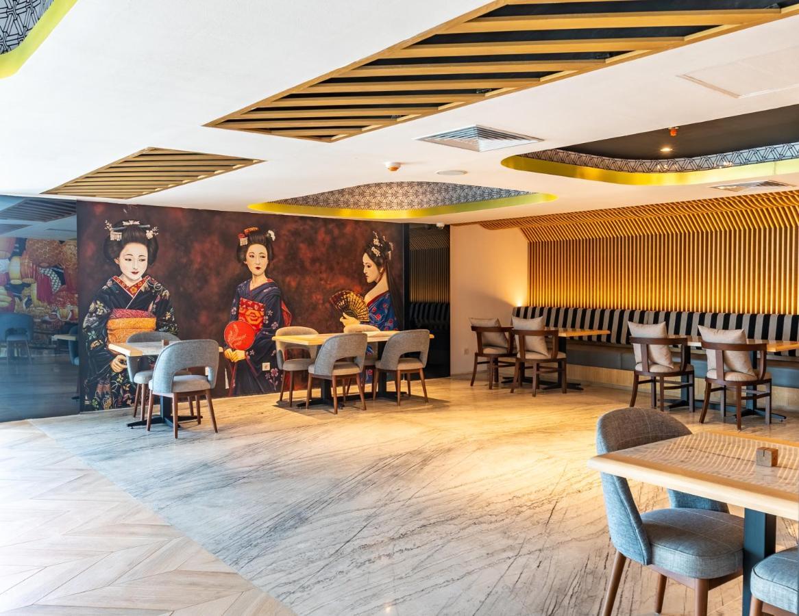 The Capital Hotel And Resort Seminyak Екстериор снимка